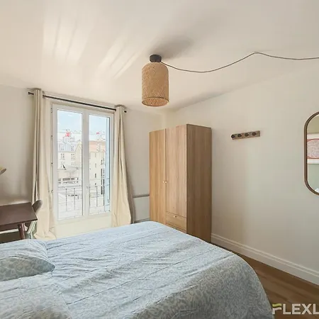 Apartament Charming 16m In 20 With Shared Terrace *